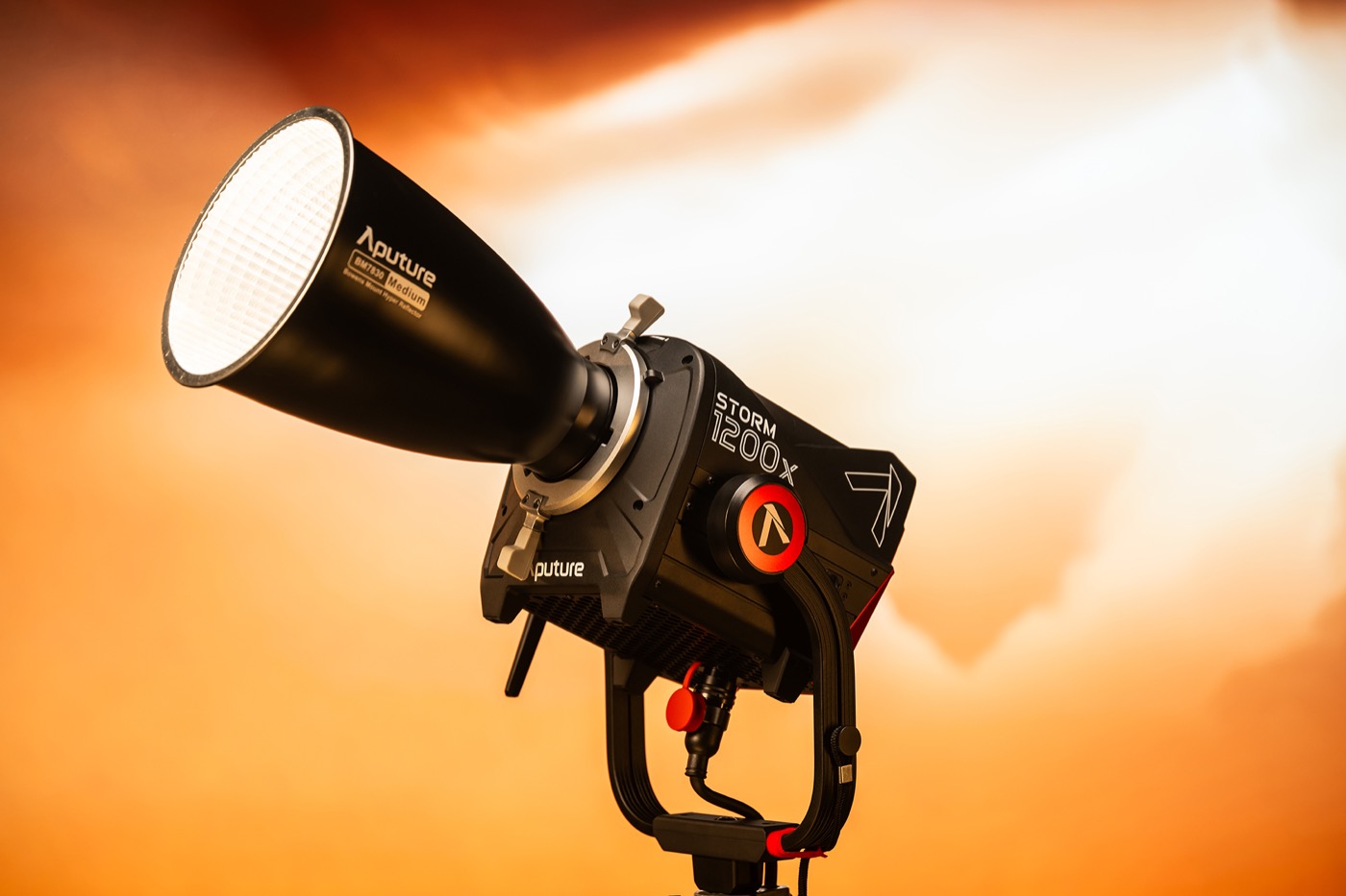 Aputure STORM 1200x